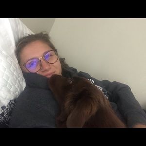 Meet your Posher, Anissa